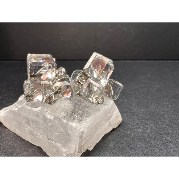 Vintage Silver Tone Crystal Cube Rhinestone Cluster Earrings - Picture 5 of 14